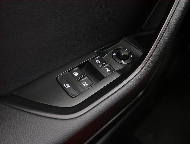 Škoda Superb (2015) Ambition 1.8 TSI, Automat - fotka 20 z 23