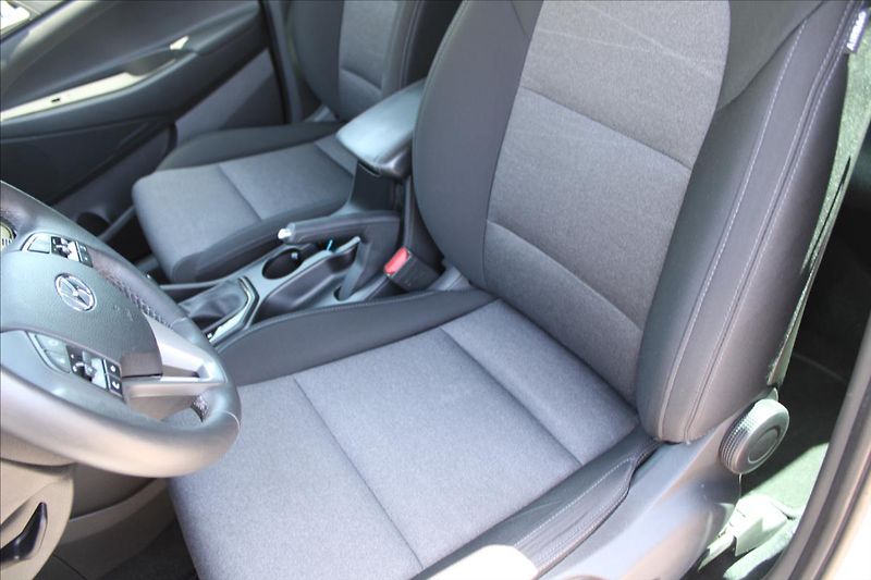 Hyundai Tucson 1,6 CRDi  ČR,1MAJ,AT,ADVENTURE - fotka 25 z 36