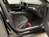 Volvo V60 D3 MOMENTUM AUT REZERVACE - náhled 23