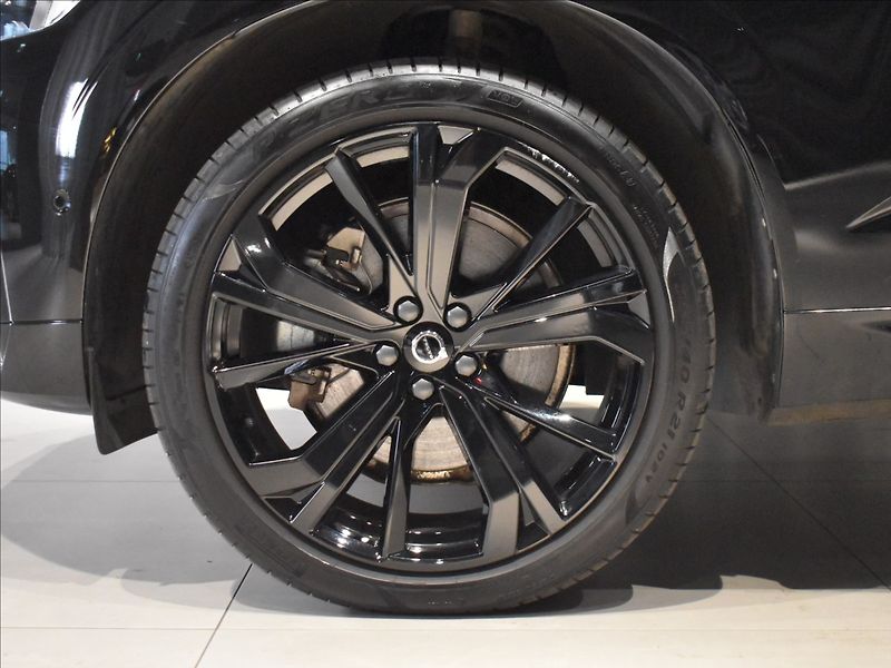 Volvo XC60 2,0 T6 AWD PLUS Black Edition - fotka 7 z 26