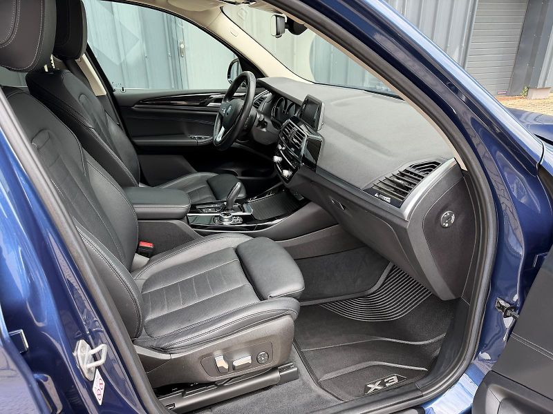 BMW X3 3,0 D xDrive/1.maj./DPH/ČR/ - fotka 23 z 32