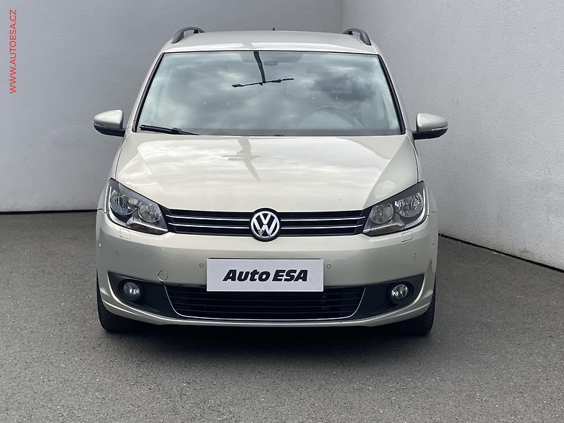 Volkswagen Touran (2013) 1.6 TDi, Comfortline, DSG - fotka 2 z 18