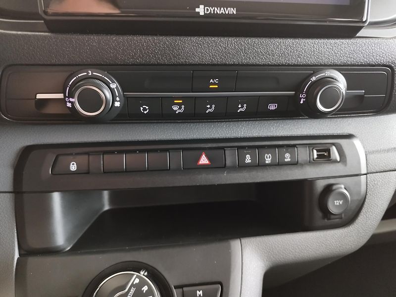 Citroën SpaceTourer (2017) 2,0HDI,130KW,AUTOMAT,9MÍST,TAŽ - fotka 26 z 35