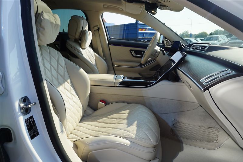 Mercedes-Benz Třídy S 4,0 S 580 4M L 1.maj ČR - fotka 22 z 22