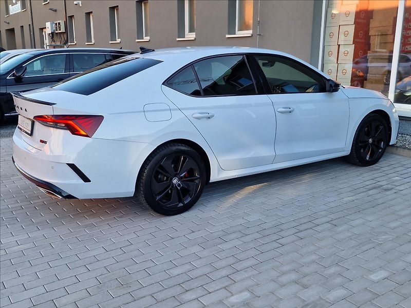 Škoda Octavia 2.0 TDI 147kW DSG 4x4 RS,1Maj - fotka 11 z 50