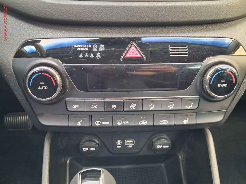 Hyundai Tucson (2017) 1.7 CRDi, AT, navi, kamera - fotka 14 z 19