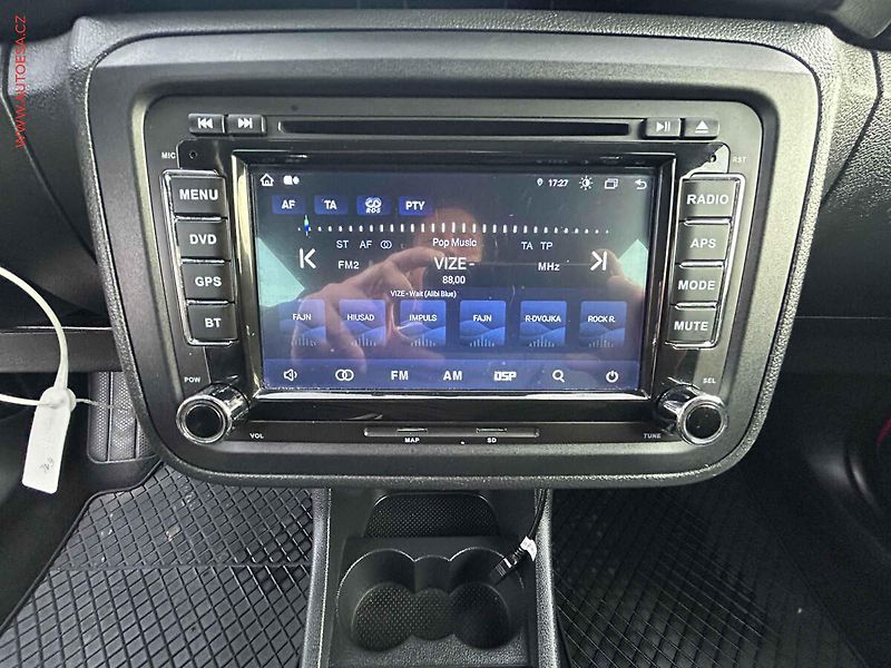 Škoda Fabia (2014) 1.6 TDi, navi, AC - fotka 14 z 15