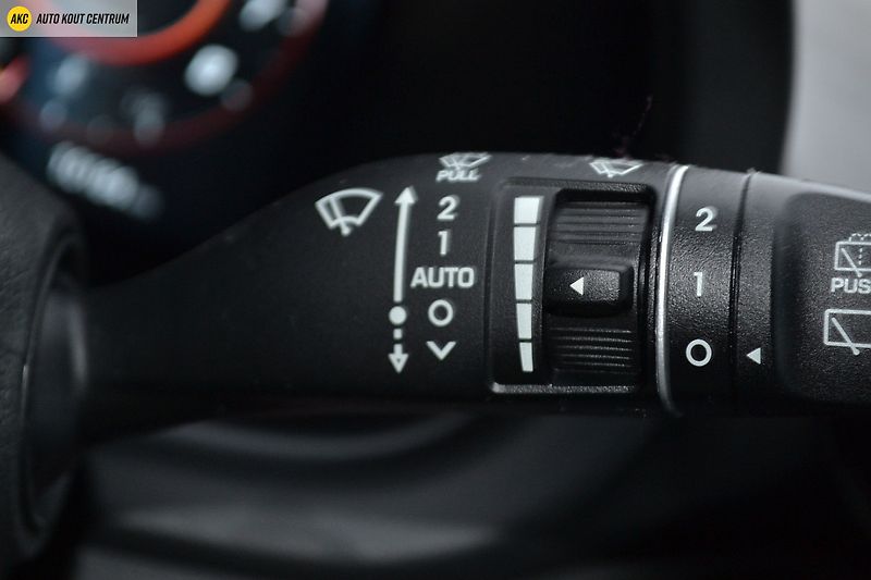 Hyundai i30 WG 1,5 TGDI MHEV N-LINE GO CZE - fotka 44 z 58