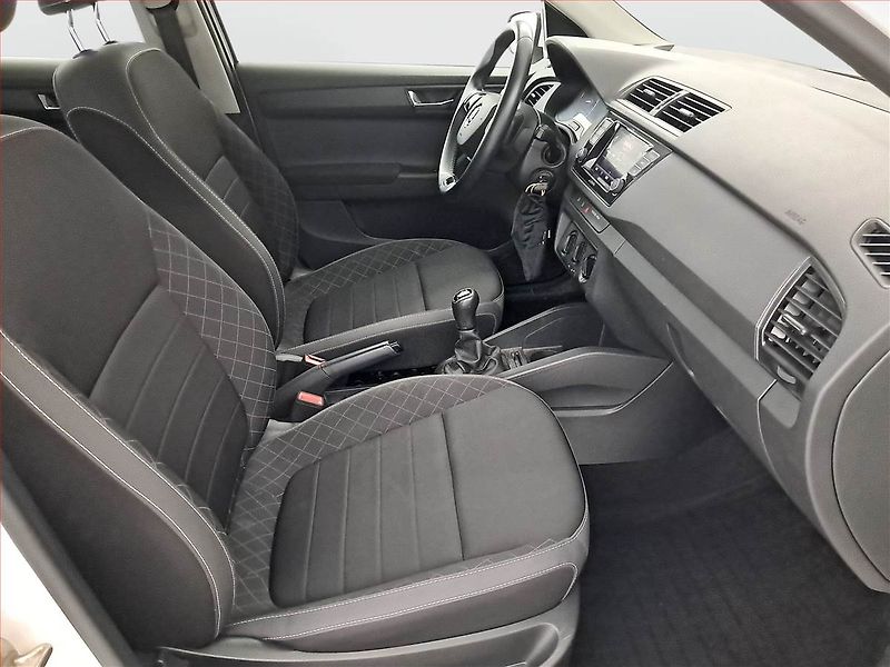 Škoda Fabia (2021) Ambition 1.0 TSI, ČR,1.maj - fotka 9 z 17
