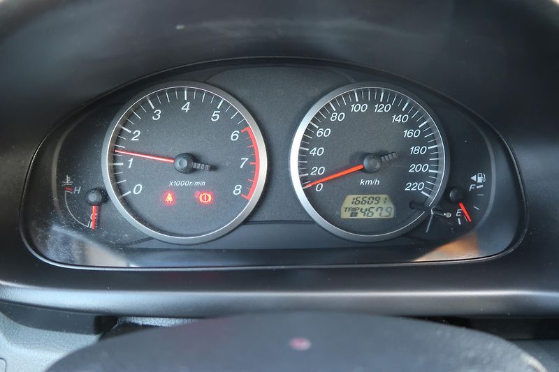 Mazda 2 (2004) 1,25i Comfort, 55 kW, ČR - fotka 25 z 30
