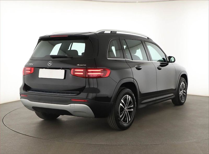 Mercedes-Benz GLB (2024) 200 d 4MATIC - fotka 5 z 21