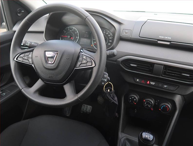Dacia Sandero (2021) 1.0 SCe, ČR,1.maj, Tempomat - fotka 7 z 16