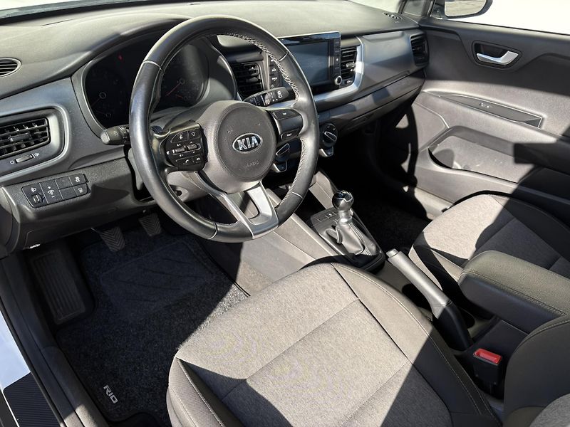 Kia Stonic 1.25 CVVT 62kW Comfort - fotka 8 z 18