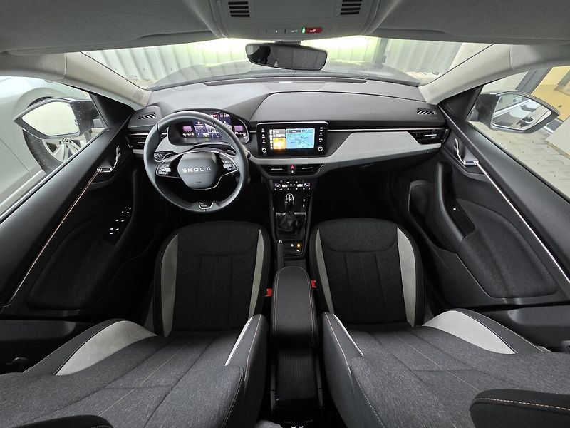 Škoda Kamiq DSG 1,0 TSi 85 kW TopSelection - fotka 10 z 25