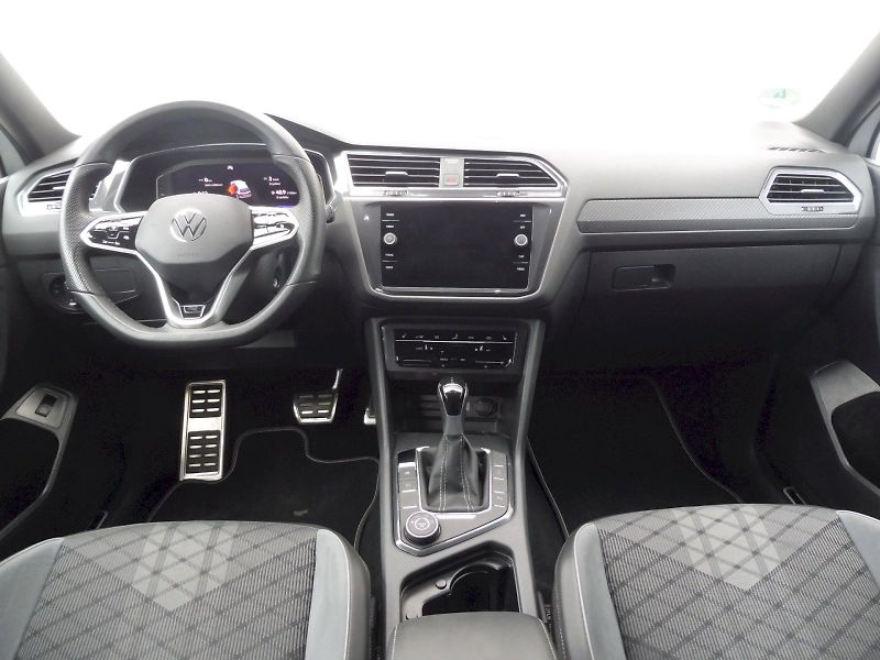 Volkswagen Tiguan Allspace (2022) R-Line 2,0 TSI 140kW DSG 4MOTI - fotka 5 z 27