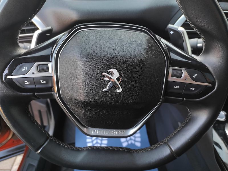 Peugeot 3008 1,5bHDi Allure EAT8 S&S Pano - fotka 15 z 53