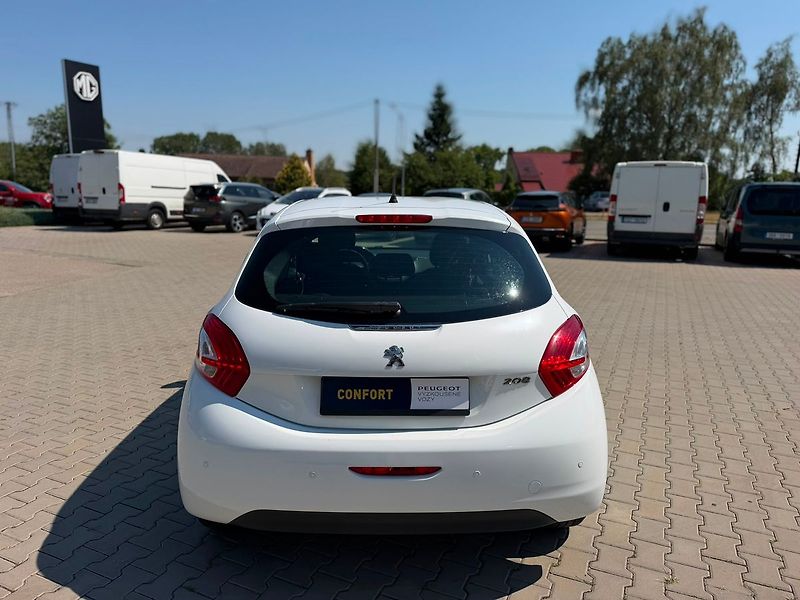 Peugeot 208 ACTIVE 1.4HDi 75 MAN5 - fotka 16 z 27