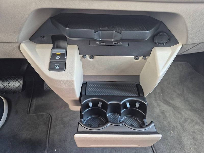 Volkswagen Multivan (2025) 2,0 TDI 110 kW Life Long DSG - fotka 15 z 25