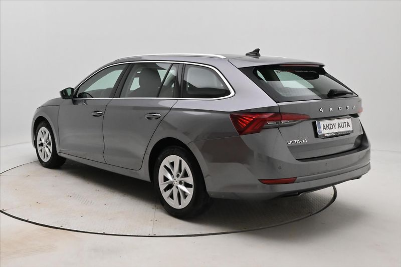 Škoda Octavia 2,0 TDI 110kW DSG Style Záruka - fotka 7 z 33