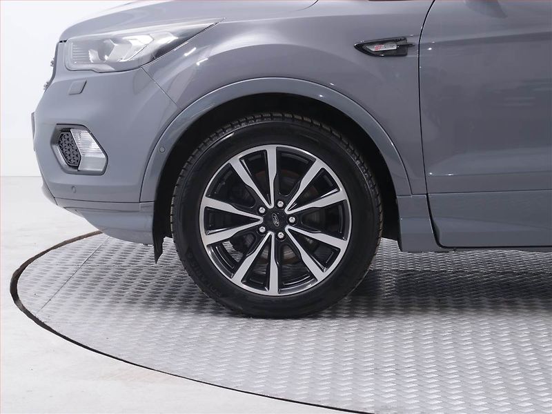 Ford Kuga (2019) ST-Line 2.0 TDCi, 4X4 - fotka 15 z 22