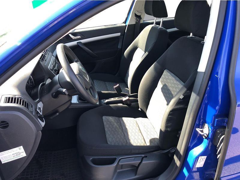 Škoda Octavia Combi Ambition 1.9 TDi - fotka 11 z 29