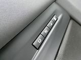 Land Rover Range Rover Evoque 1,5 Dynamic SE P270e - náhled 13