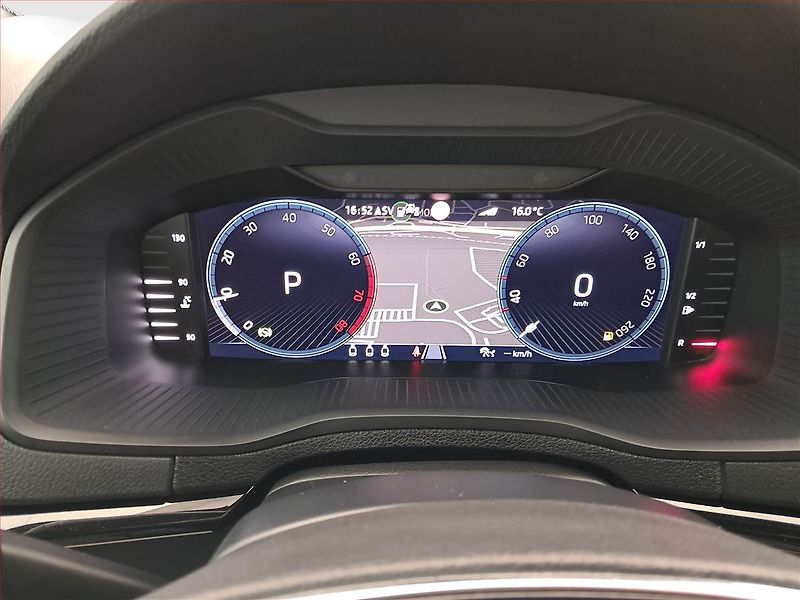 Škoda Karoq (2022) Sportline 1.5 TSI - fotka 11 z 18