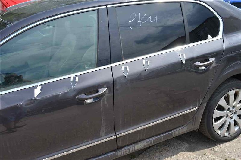 Škoda Superb (2009) II. 2,0 TDI SG - fotka 12 z 35