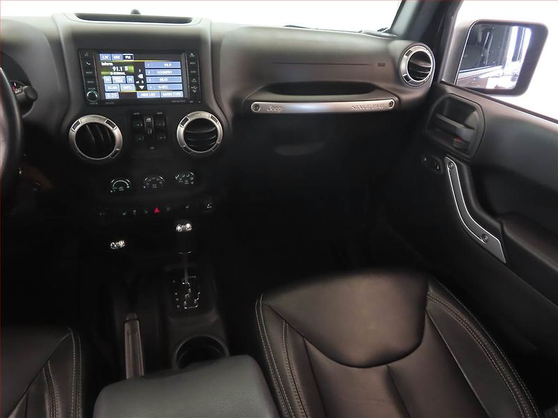 Jeep Wrangler (2018) 3.6 V6 - fotka 8 z 15