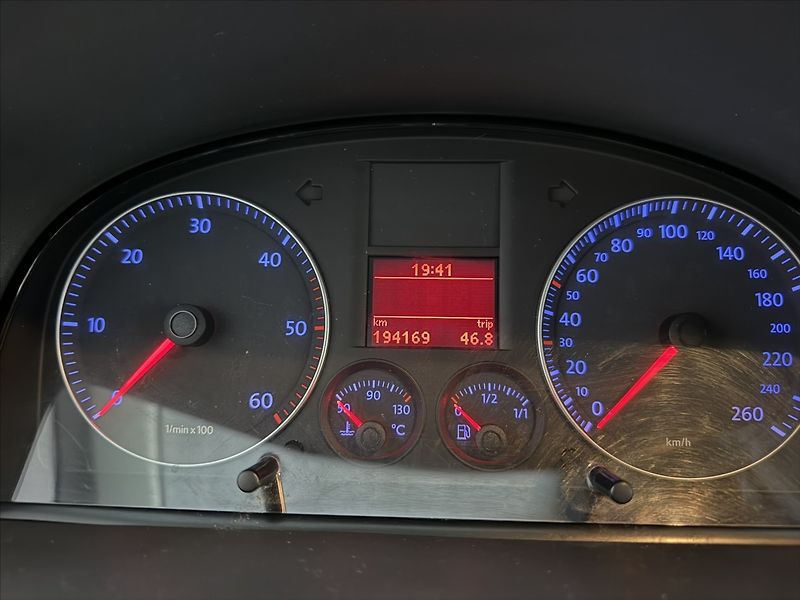 Volkswagen Caddy 1,9   TDI 77KW FAMILY EDITION - fotka 7 z 20