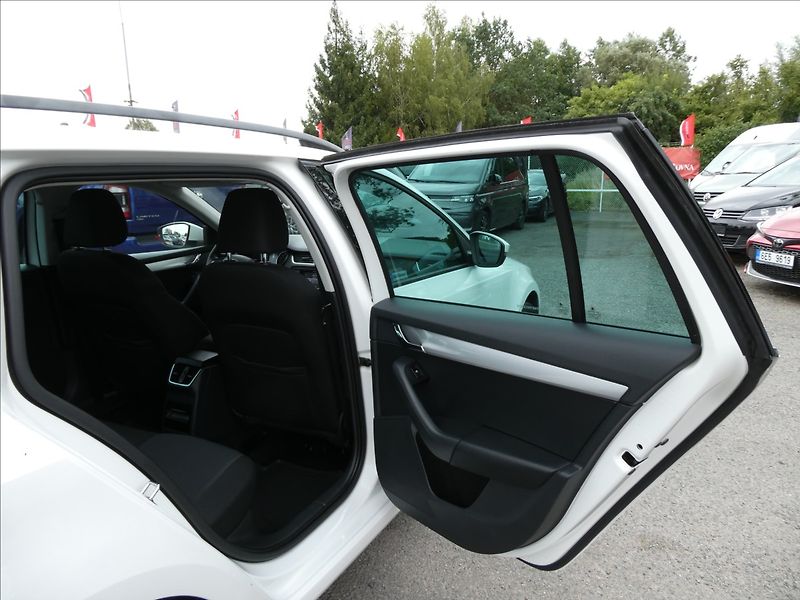 Škoda Octavia 2,0 TDi110kW ELEGANCE,ČR,ZÁVĚS - fotka 28 z 45