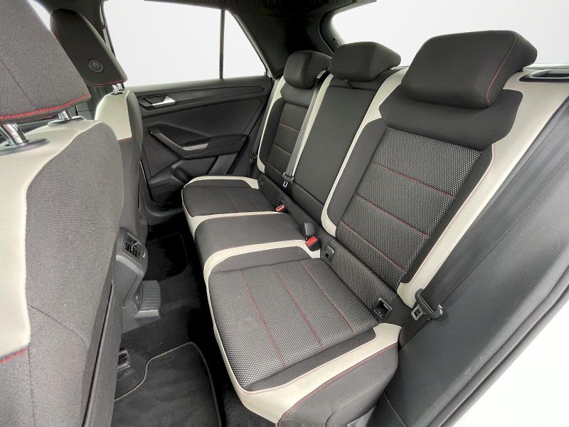 Volkswagen T-Roc (2018) 1.5 TSI 110 kW Highline Sport - fotka 24 z 31