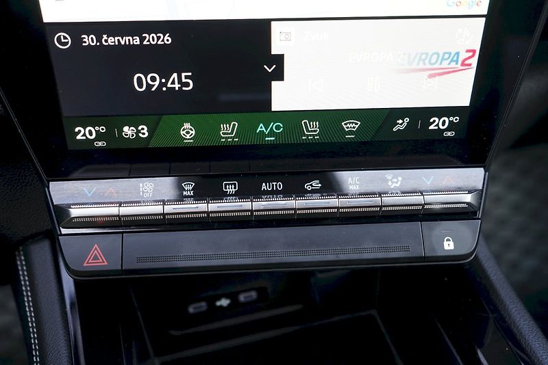 Renault Austral (2024) 1.3 MHEV 160 Techno - fotka 17 z 27