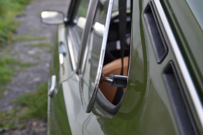 Fiat 128 (1972) SL COUPÉ - fotka 28 z 37