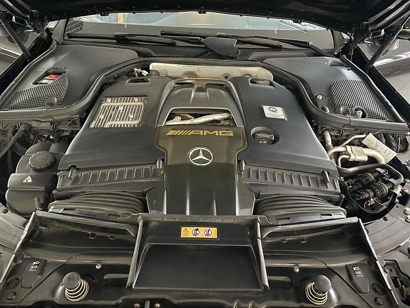 Mercedes-Benz AMG GT 63 S AMG*470kW*4Matic*Max.Výb - fotka 43 z 43