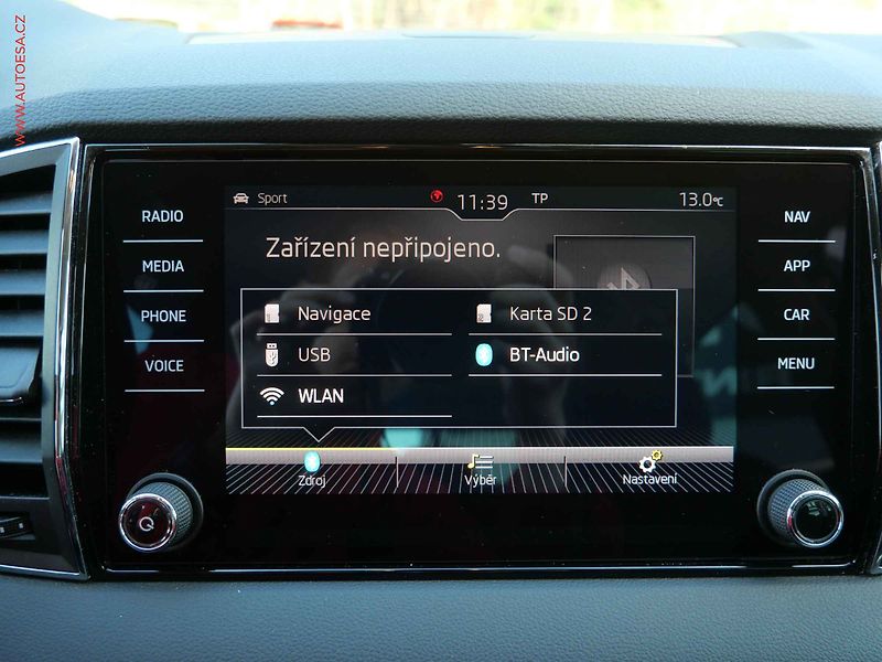 Škoda Karoq (2019) 2.0 TDi, 1.maj,ČR, Style, TZ - fotka 19 z 29