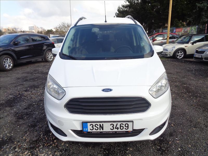 Ford Tourneo Courier 1,5 - fotka 2 z 17