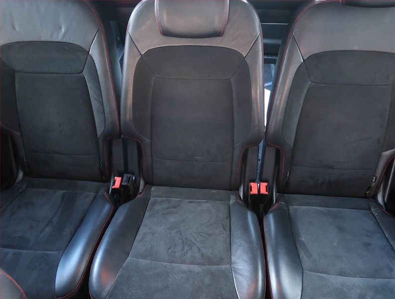 Ford S-MAX (2008) Titanium 2.2 TDCi - fotka 10 z 15