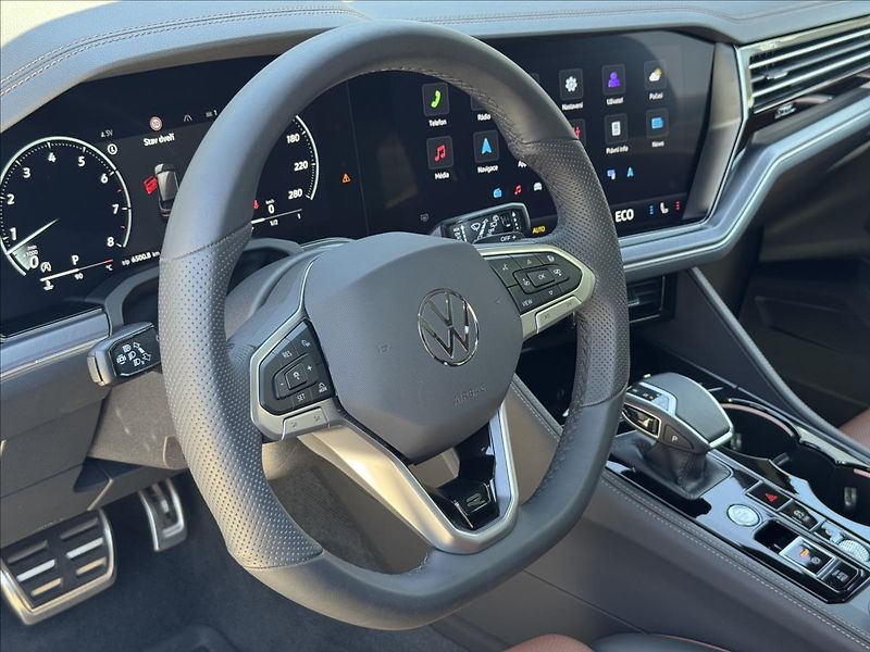 Volkswagen Touareg 3,0 TSI V6 R-Line 4MOT ZÁRUKA - fotka 10 z 37