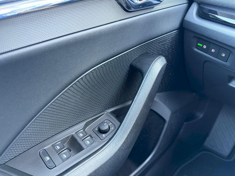 Škoda Octavia (2023) 2.0 TDI 110kW DSG Style Extra - fotka 11 z 35