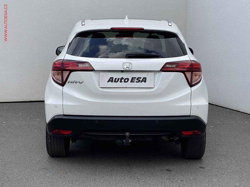 Honda HR-V (2016) 1.5i-VTEC, Executive, AT - fotka 5 z 17