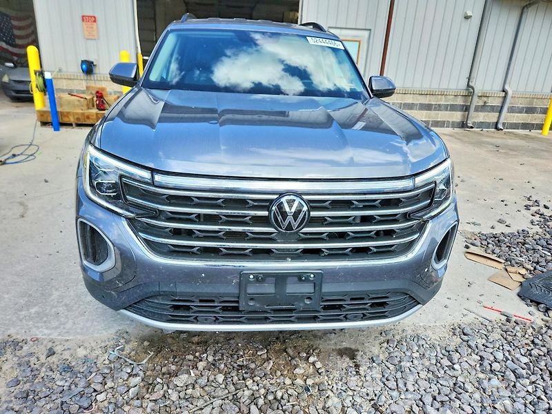 Volkswagen Atlas (2024) Auto na cestě - fotka 5 z 12