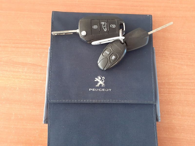 Peugeot Partner (2021) 1.5 Blue HDi  C.HMOT.2365 KG - fotka 33 z 37