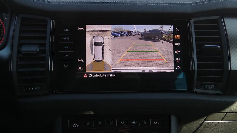 Škoda Kodiaq 2,0 TDI DSG 4x4 Sportline Excl - fotka 16 z 25