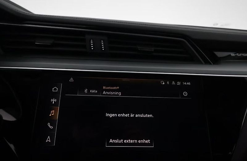 Audi Q8 e-tron 55 Q Kamera Tažné LED Vzduch - fotka 21 z 27