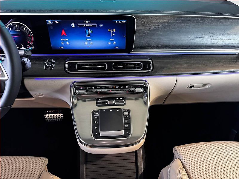 Mercedes-Benz Třídy V (2025) 300 d 4MATIC - fotka 8 z 25