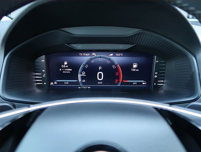 Škoda Karoq (2023) Style Plus 1.5 TSI - fotka 11 z 16