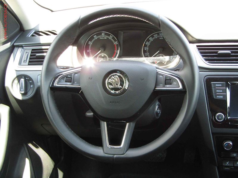 Škoda Rapid (2019) 1.0 TSi, 2.maj,ČR, Style - fotka 14 z 21