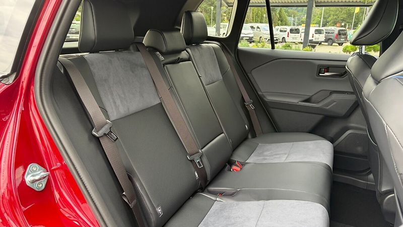 Toyota RAV4 4x4 PHEV  Style - fotka 8 z 19