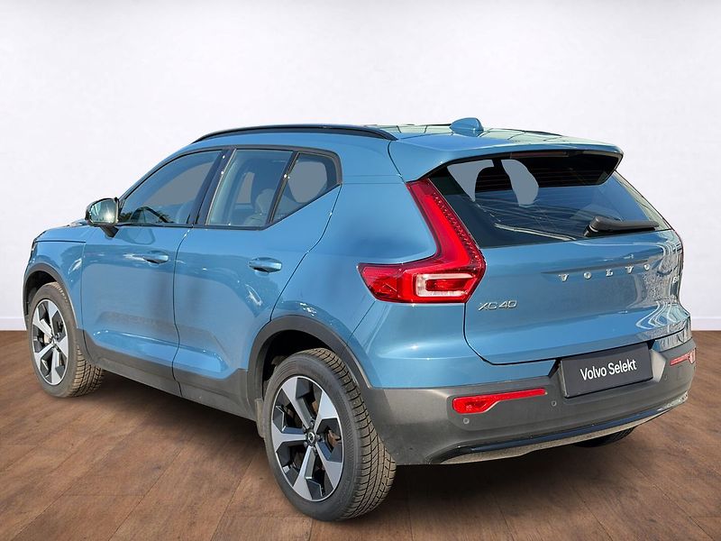 Volvo XC40 ULTIMATE DARK B4, PIXEL LED, N - fotka 3 z 25